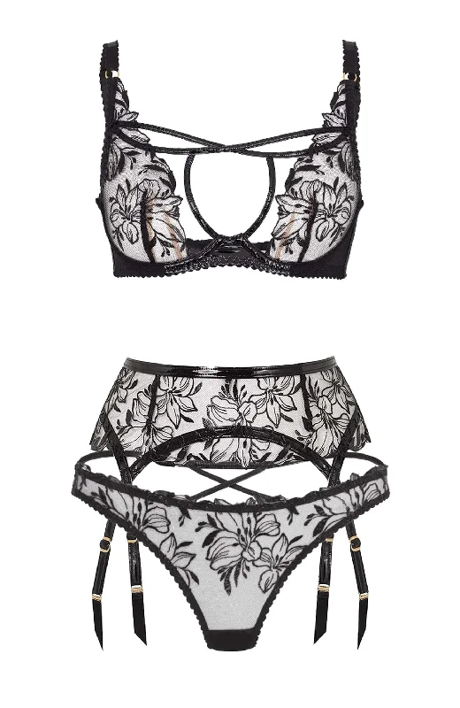 seamless lace - detailed women briefs for a sophisticated lookOzella Bra, Suspender and Brief Set seamless lace - detailed women briefs for a sophisticated lookOzella Bra, Suspender and Brief Set