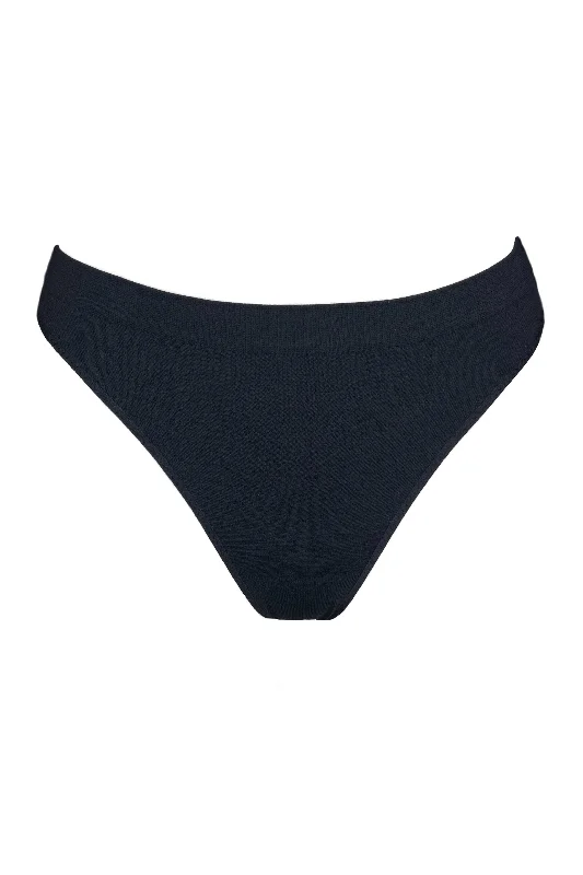 seamless thermal women thongs for added warmthSeamless black thongs