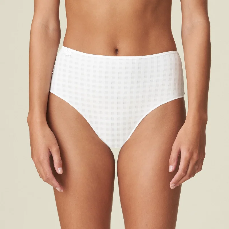 silk - lined women briefs for a touch of luxuryAvero Full Briefs | White