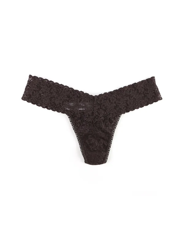 seamless odor - control women thongs for all - day confidencePetite Size Signature Lace Low Rise Thong Chocolat Noir seamless odor - control women thongs for all - day confidencePetite Size Signature Lace Low Rise Thong Chocolat Noir