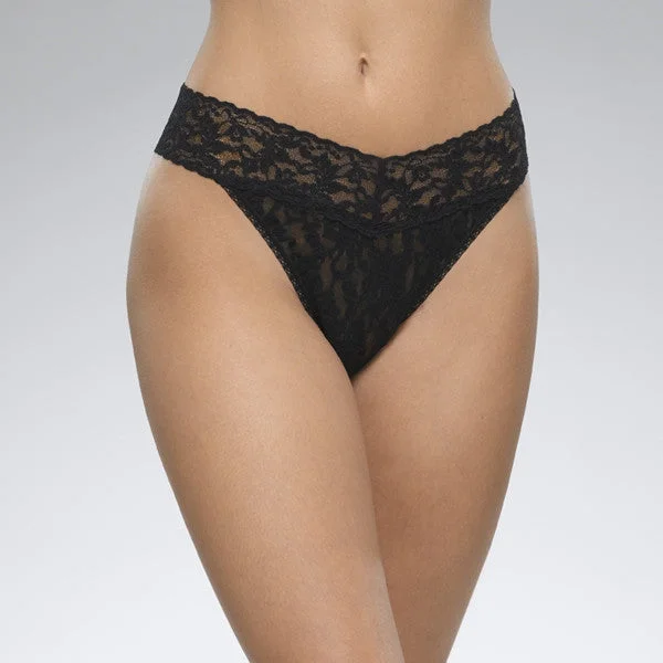 seamless wireless women thongs for a carefree fitHanky Panky Signature Lace Original Rise Thong 4811 seamless wireless women thongs for a carefree fitHanky Panky Signature Lace Original Rise Thong 4811