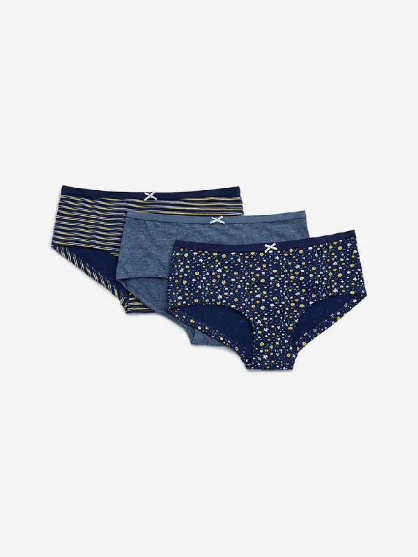 wireless women briefs for a comfortable and wire - free experienceWunderlove Navy Striped Cotton Blend Briefs - Pack of 3 wireless women briefs for a comfortable and wire - free experienceWunderlove Navy Striped Cotton Blend Briefs - Pack of 3
