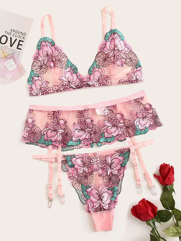 Women's Lingerie with Matching Robes Floral Embroidered Garter Lingerie Set