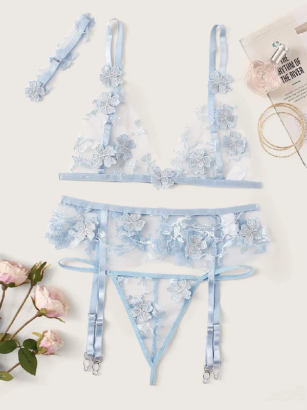 Elegant French Lace Lingerie for Women Applique Sheer Garter Lingerie Set With Choker