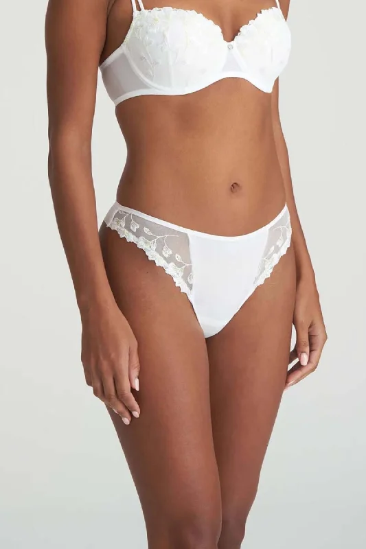 seamless bamboo - fiber women thongs for a healthy optionLeda Thong in White