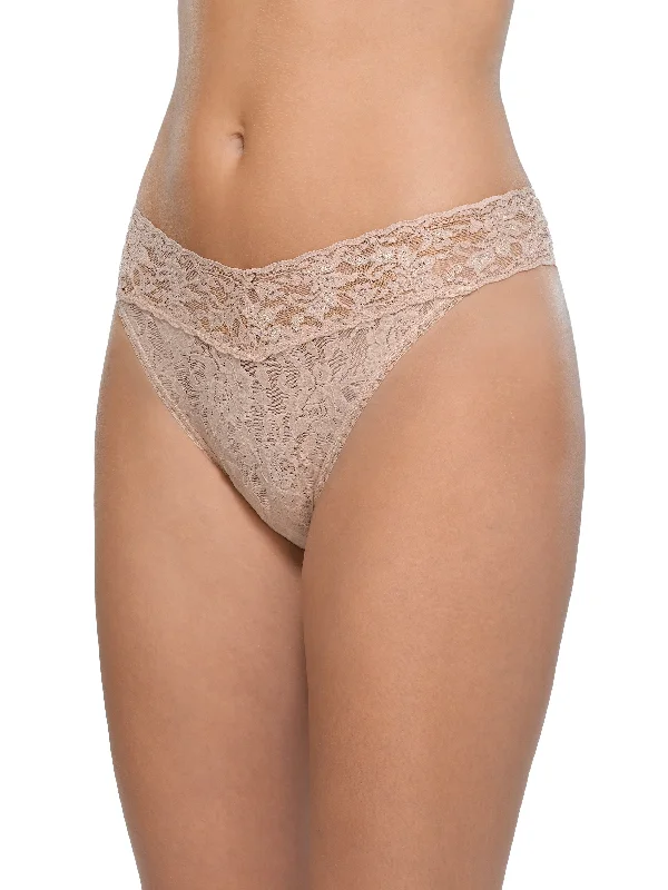 seamless wireless women thongs for a carefree fitSignature Lace Original Rise Thong Chai seamless wireless women thongs for a carefree fitSignature Lace Original Rise Thong Chai
