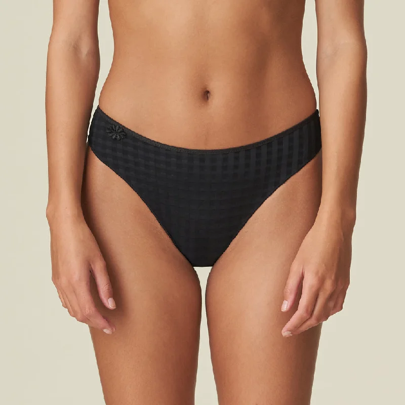 thermal women briefs for winter outdoor activitiesAvero Rio Brief | Black