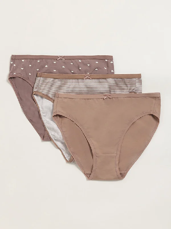 breathable women briefs for women with sensitive skinWunderlove Light Taupe Cotton Blend Briefs - Pack of 3 breathable women briefs for women with sensitive skinWunderlove Light Taupe Cotton Blend Briefs - Pack of 3