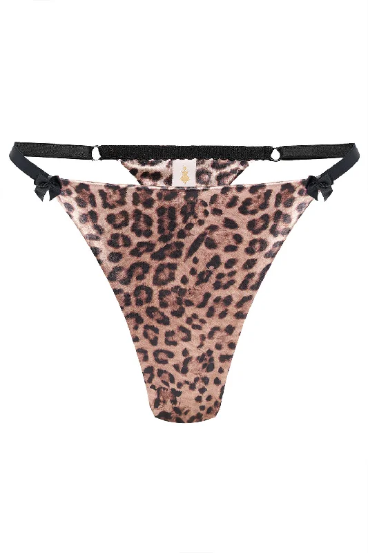 seamless women thongs for invisible under tight dressesVirginia Leo thongs by Komarova seamless women thongs for invisible under tight dressesVirginia Leo thongs by Komarova