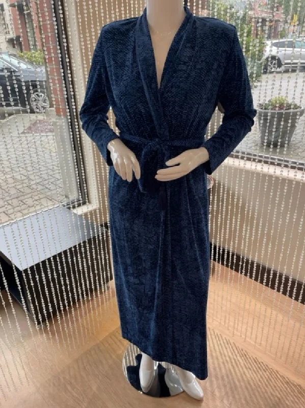 short - length women robes for a more casual lookDiamond Tea Crushed Velvet Wrap Robe - 251 short - length women robes for a more casual lookDiamond Tea Crushed Velvet Wrap Robe - 251