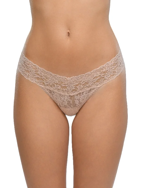 seamless microfiber women thongs for a smooth touchPetite Size Signature Lace Low Rise Thong Chai seamless microfiber women thongs for a smooth touchPetite Size Signature Lace Low Rise Thong Chai