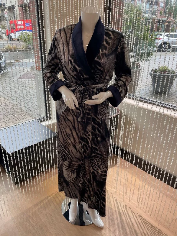 solid - colored women robes in trendy huesDiamond Tea Velvet Animal Print Wrap Robe - 275 solid - colored women robes in trendy huesDiamond Tea Velvet Animal Print Wrap Robe - 275