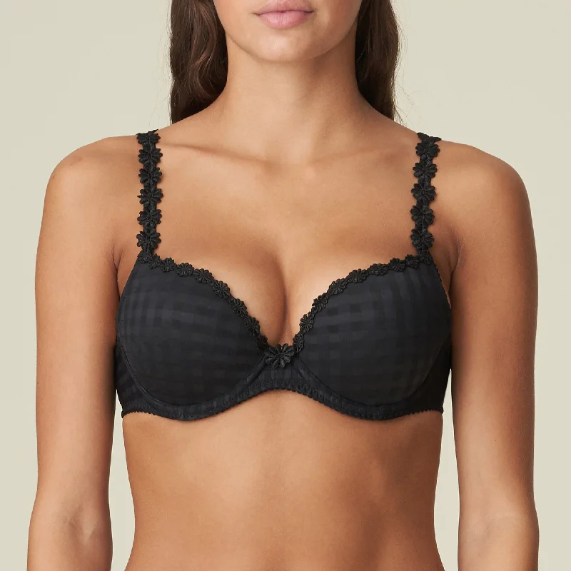 Silk bras for a luxurious and smooth texture​ Avero Push Up Bra | Black
