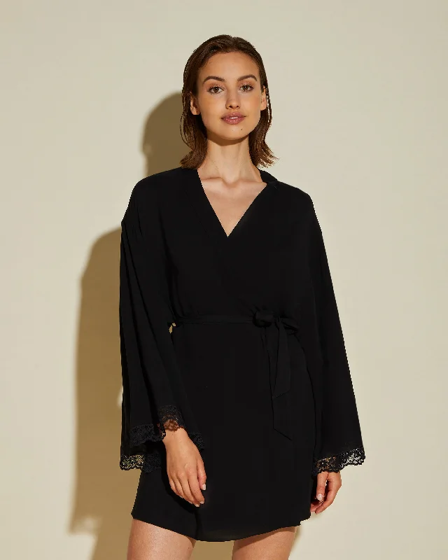 Bra with a plus - size customized fit option for a perfect fit Kimono Robe