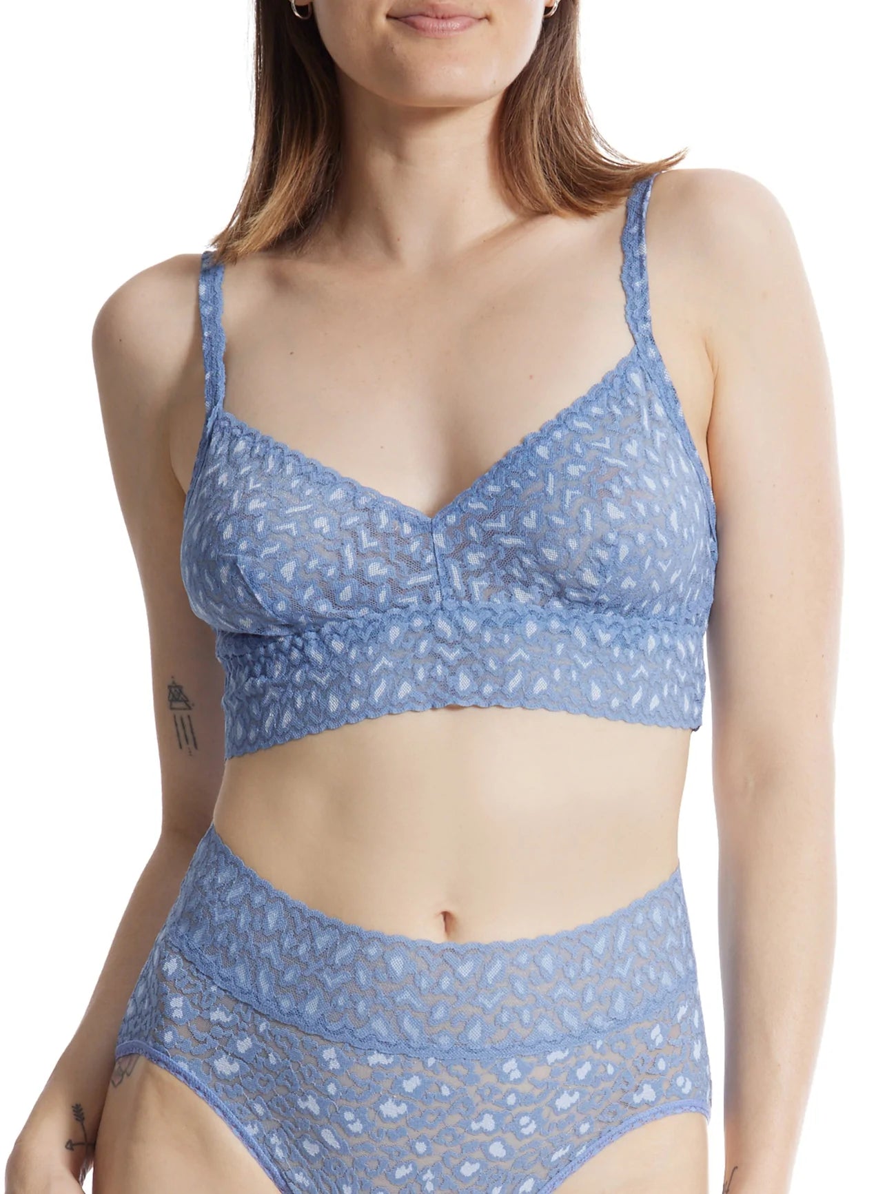 Bra with a silk - lined cup for a luxurious texture Cross Dyed Leopard V-Neck Retro Bralette Bra with a silk - lined cup for a luxurious texture Cross Dyed Leopard V-Neck Retro Bralette