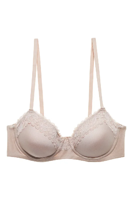Bra with a gel - filled cup for extra comfort and support Discreet Convertible Spacer Underwire Bra Bra with a gel - filled cup for extra comfort and support Discreet Convertible Spacer Underwire Bra