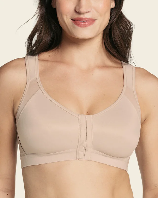 Bra with a plus - size long - line design for a slimming effect Leonisa Multi / Functional Unlined Wireless Posture Corrector Bra - 011473 Bra with a plus - size long - line design for a slimming effect Leonisa Multi / Functional Unlined Wireless Posture Corrector Bra - 011473