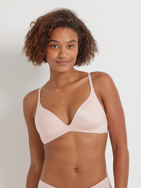Bra with a silk - lined cup for a luxurious texture Total Comfort First Fit Wirefree Plunge Bra Bra with a silk - lined cup for a luxurious texture Total Comfort First Fit Wirefree Plunge Bra