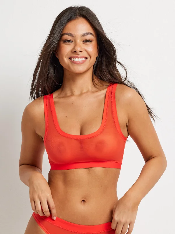 Bra with a push - up memory foam cup for enhanced cleavage​ Be You Mesh Scoop Crop