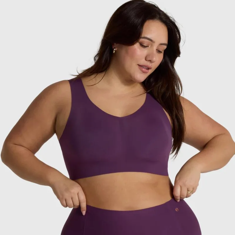 T - shirt bras with a seamless and smooth finish for wearing under T - shirts​ Evelyn & Bobbie Defy Bra Plum