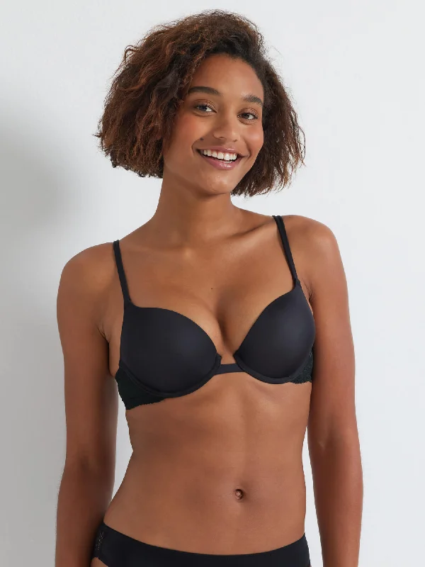 Bra with a quarter - cup design for a very revealing style​ NEW Extra Boost Bra