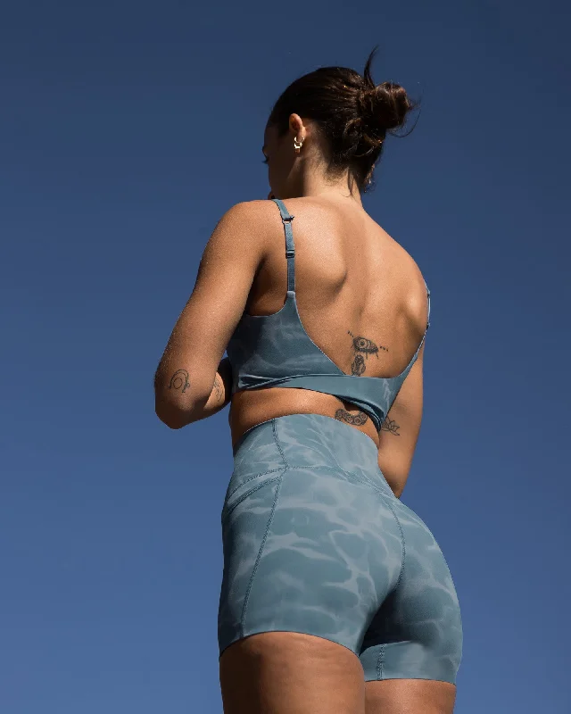 bralette with underwire for added supportTwist Sports Bra - Tranquil-Elemental Blue